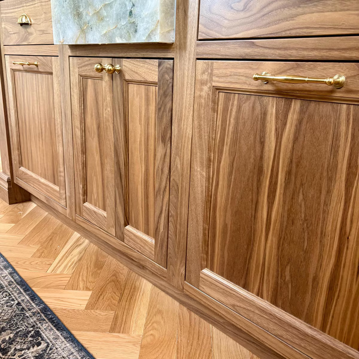 finish:unlacquered-brass