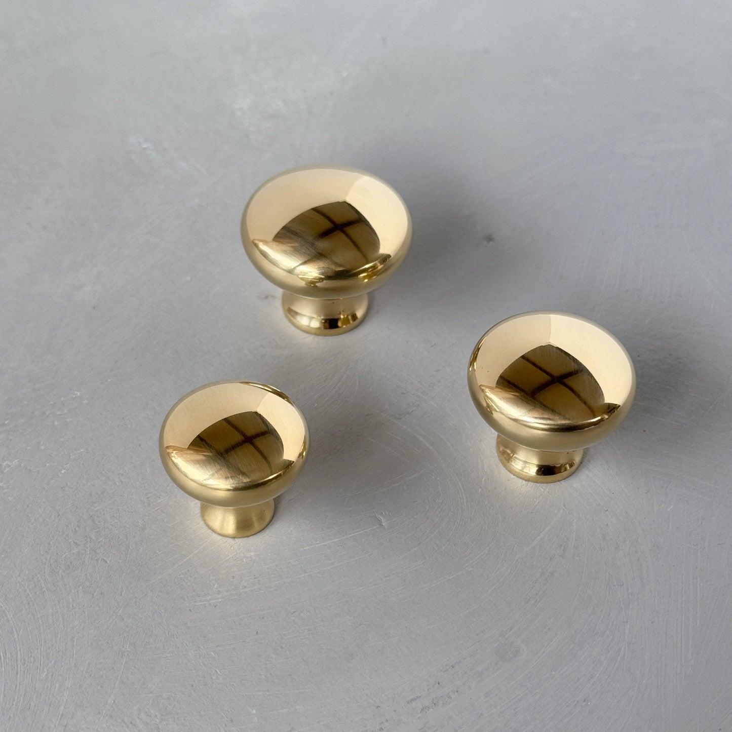 Solid Brass Mushroom Round Knobs - HERIOT