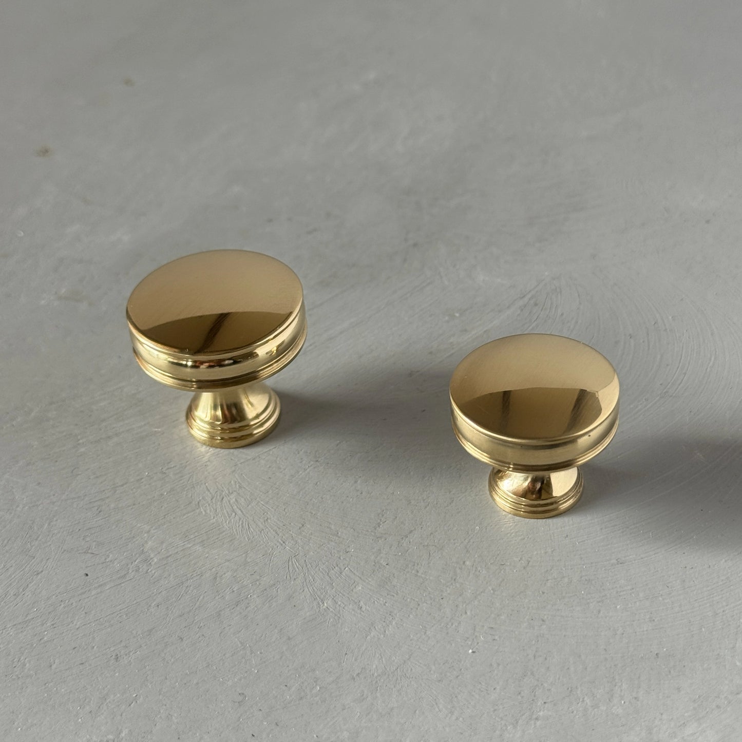Solid Brass Bevelled Round Knob with Grooves - DURHAM