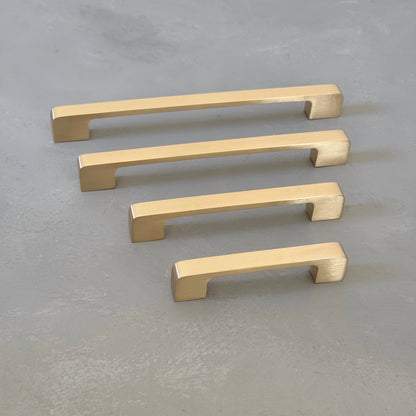 Solid Brass Handles - CAISTOR