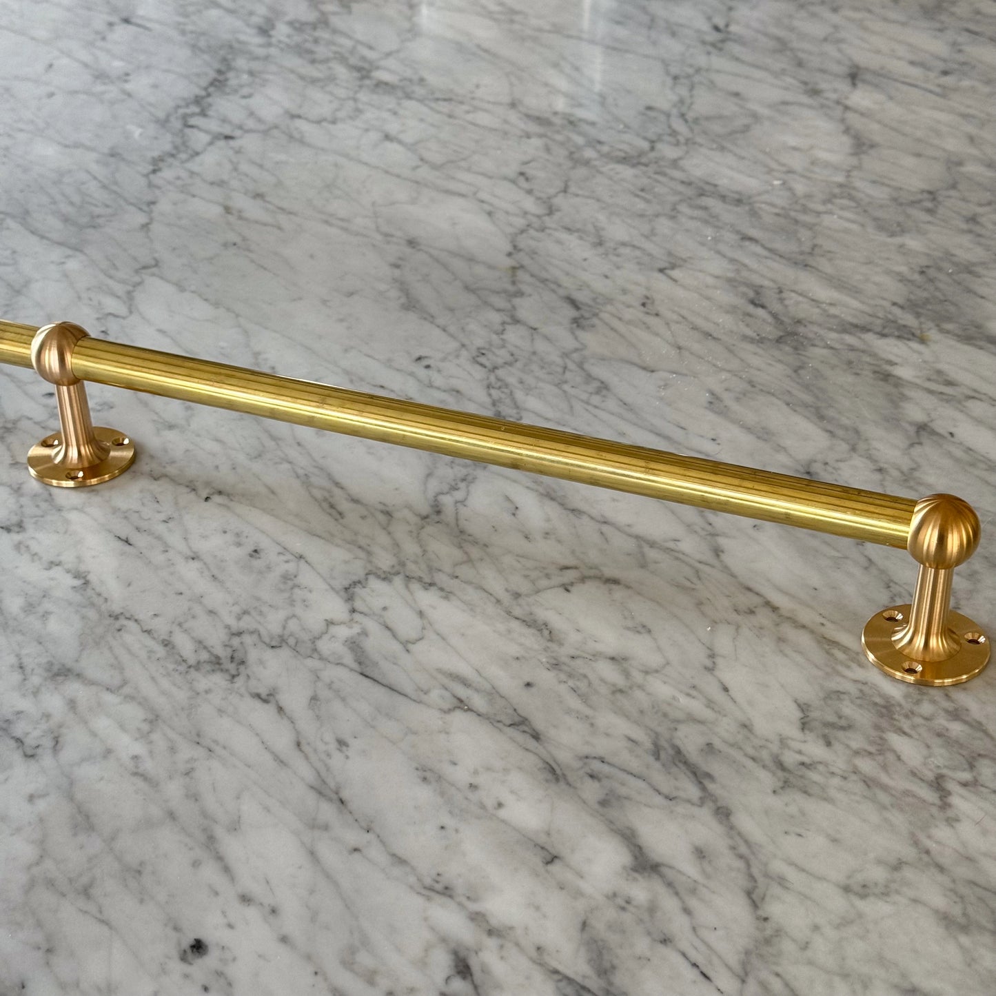 Brass Pot/Picture Rail Unlacquered