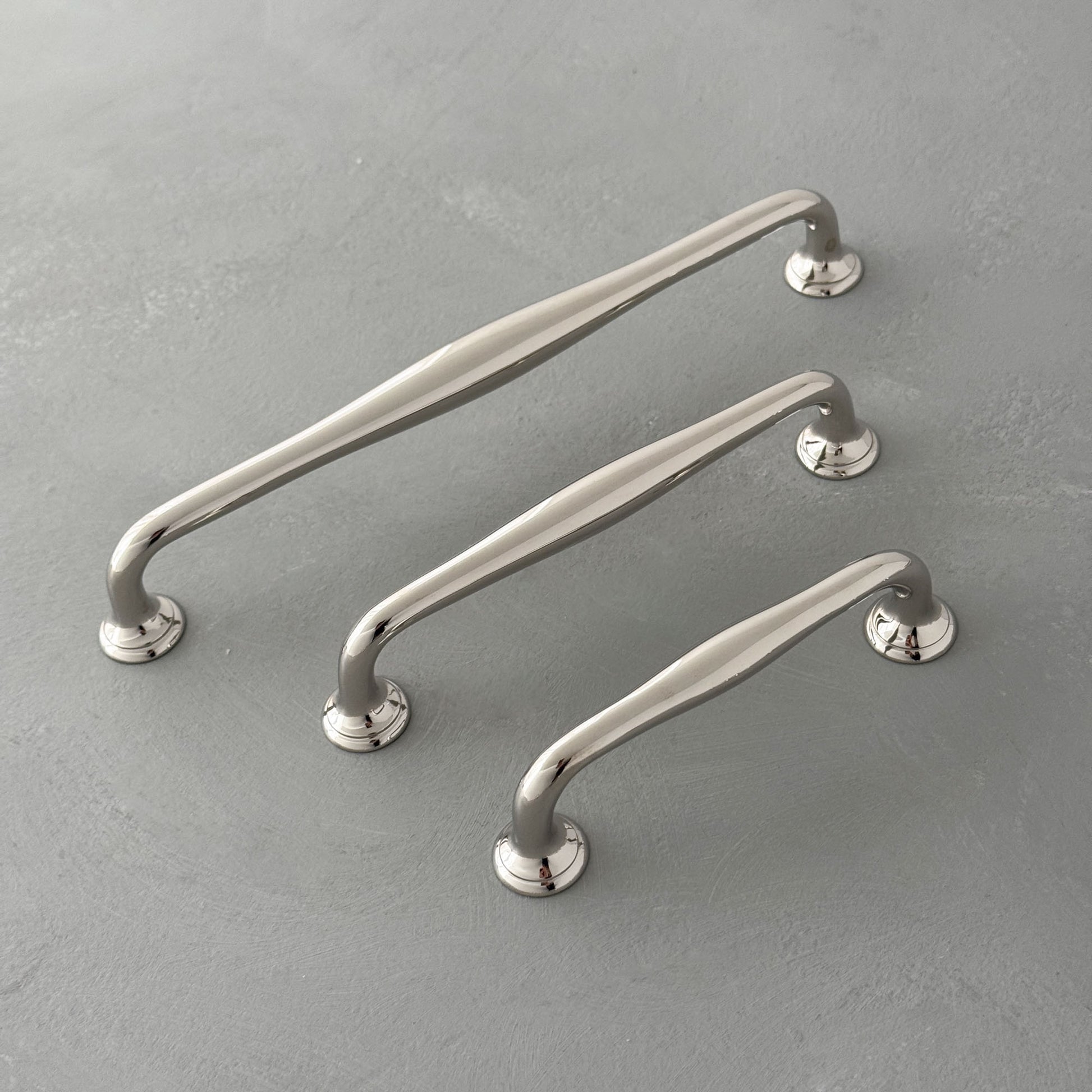 finish:polished-nickel