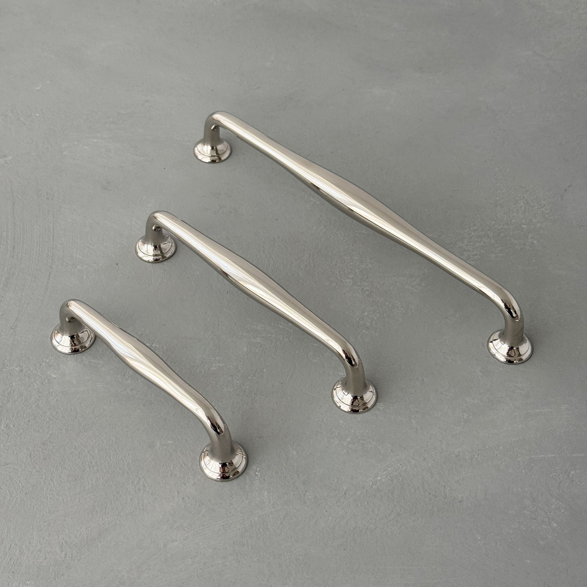 finish:polished-nickel