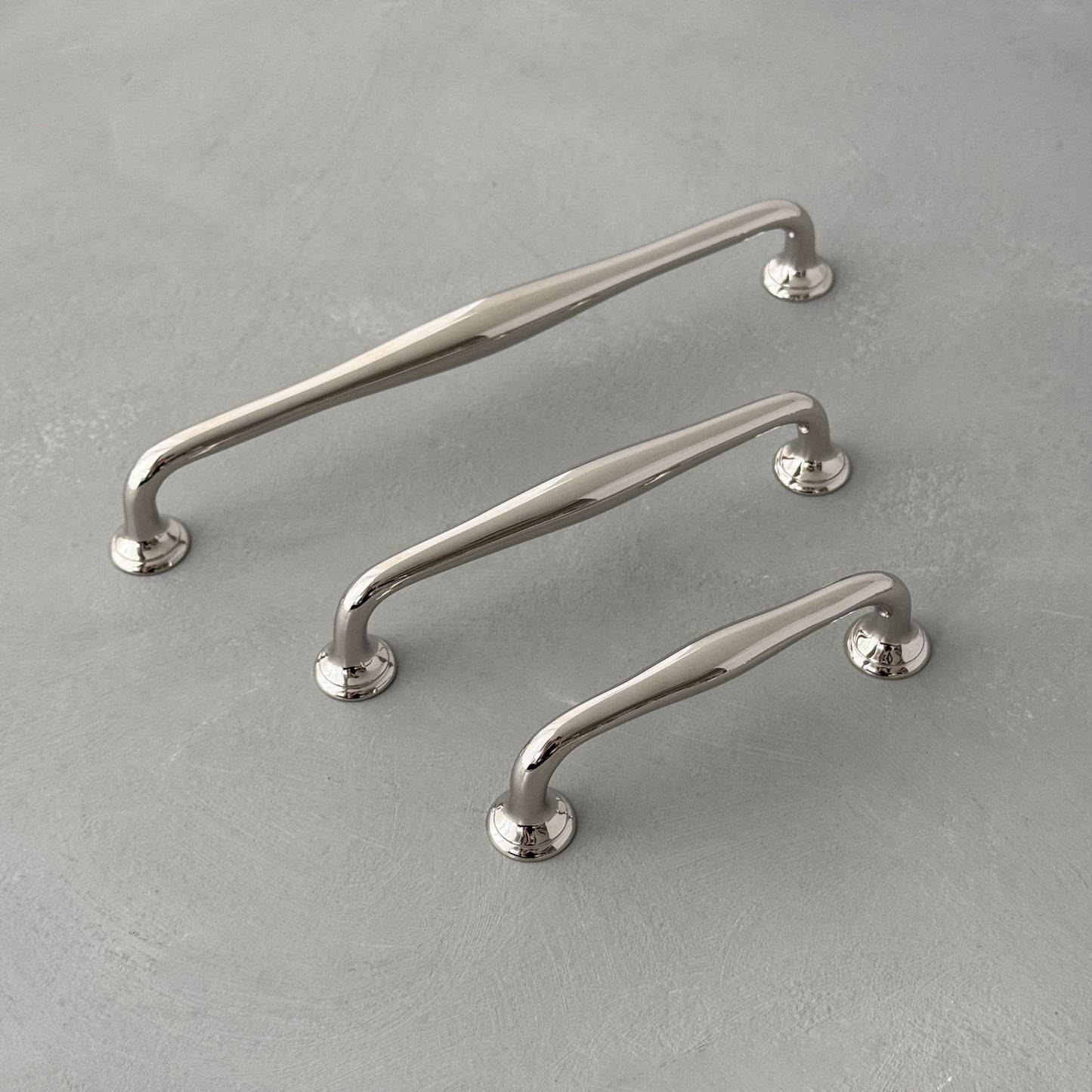 finish:polished-nickel
