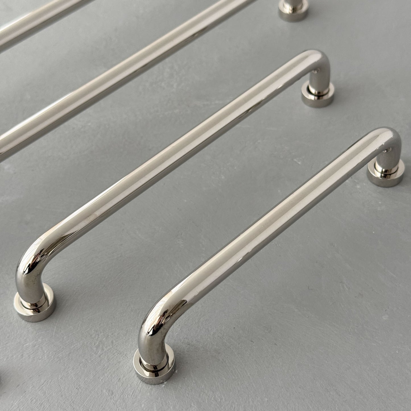 finish:polished-nickel