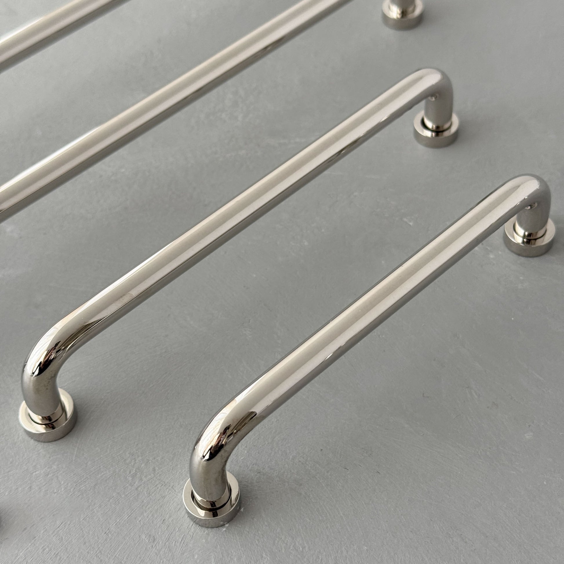 finish:polished-nickel