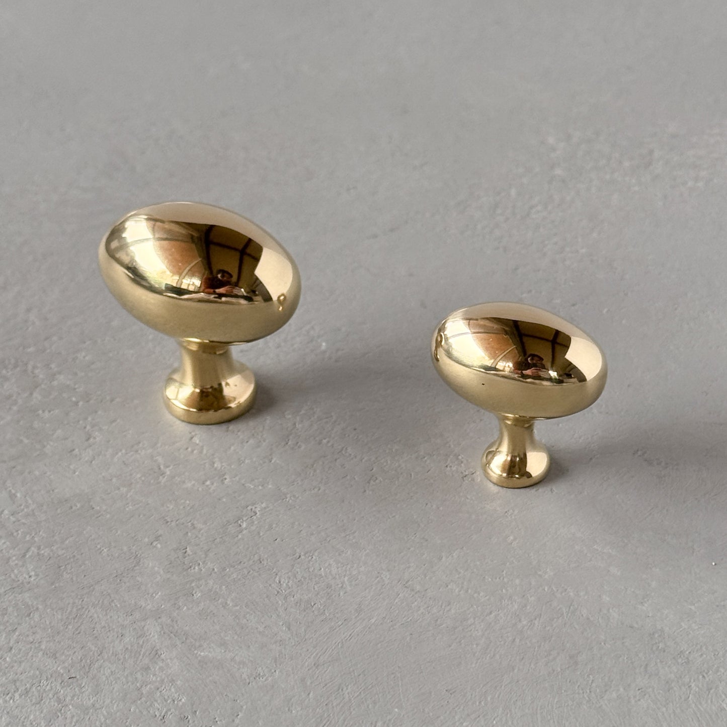 Solid Brass Oval Knob - EARBY