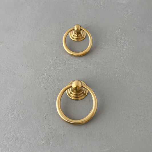 finish:unlacquered-brass