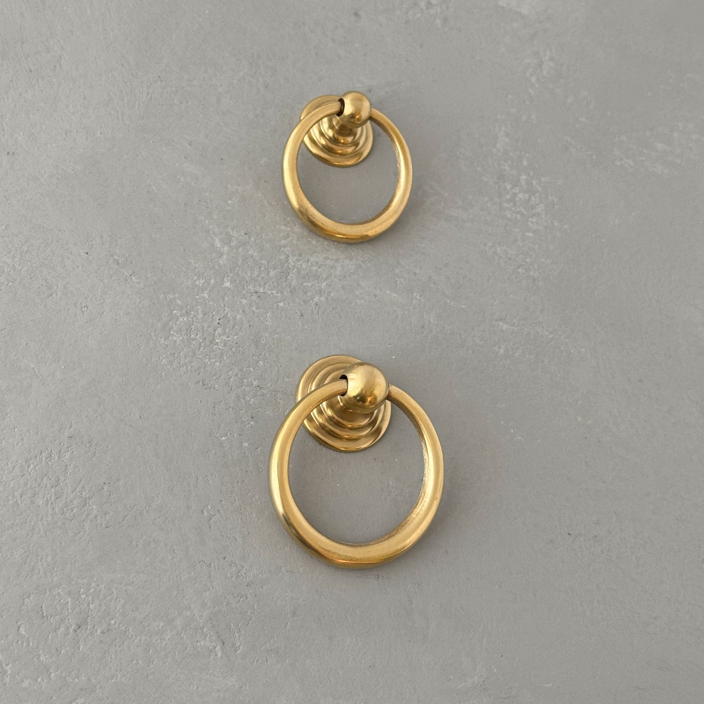 finish:unlacquered-brass