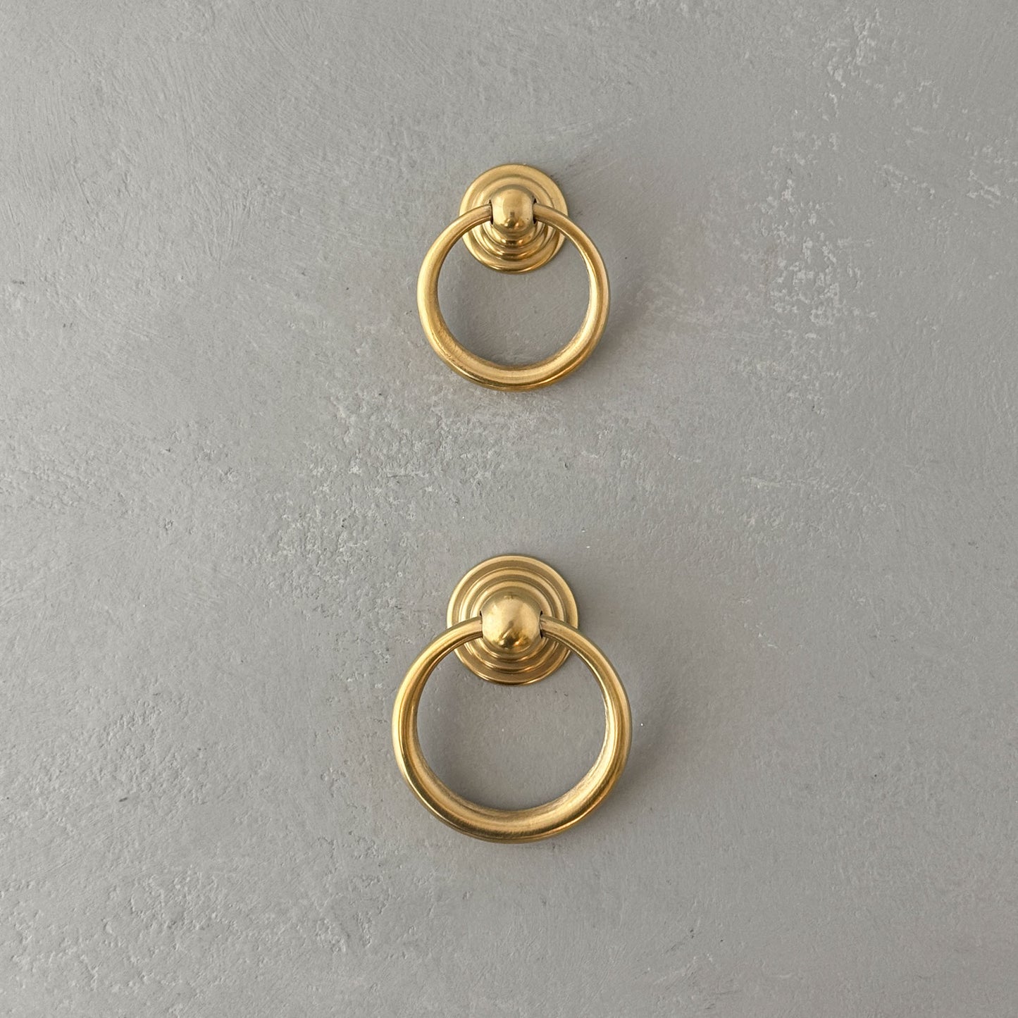 finish:unlacquered-brass