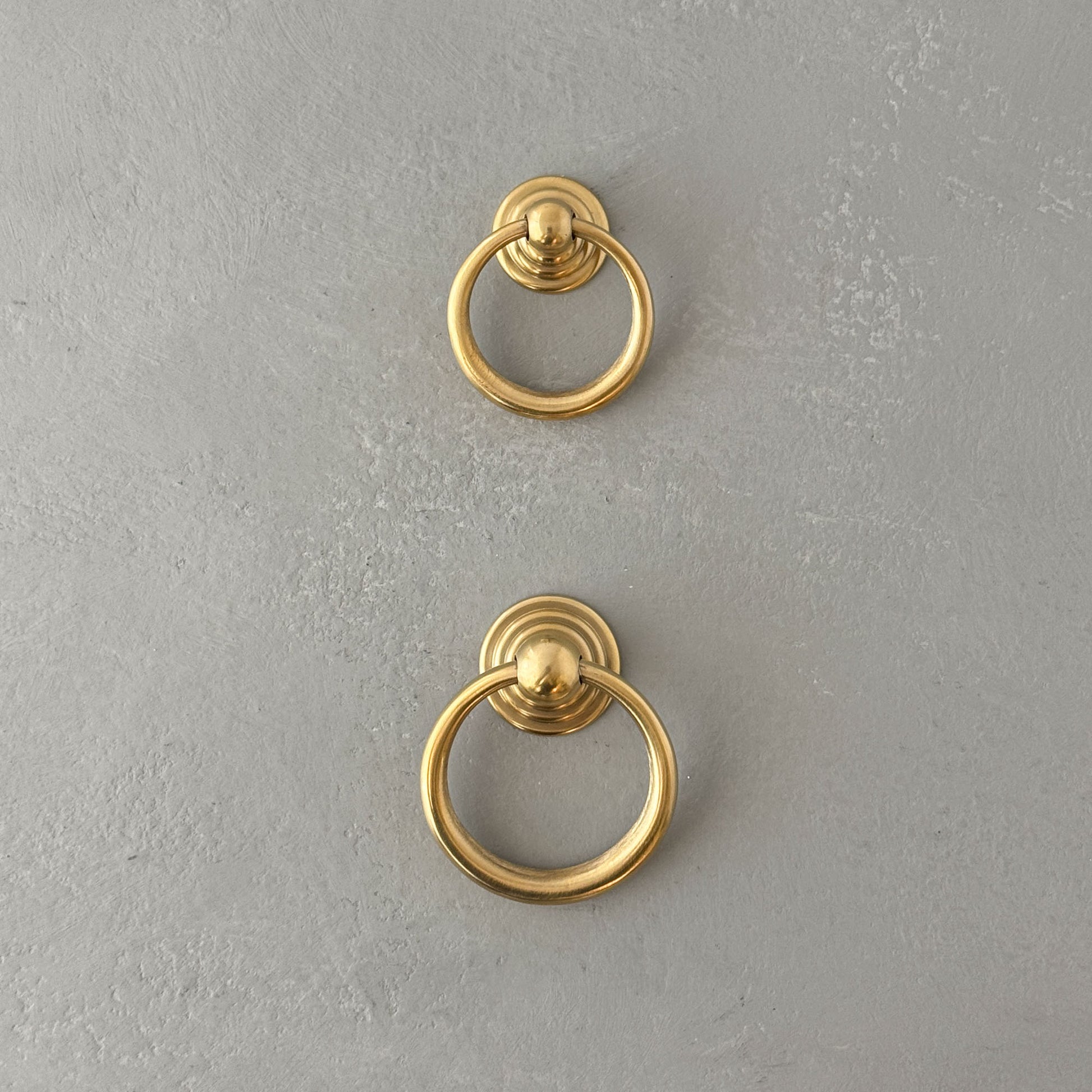 finish:unlacquered-brass