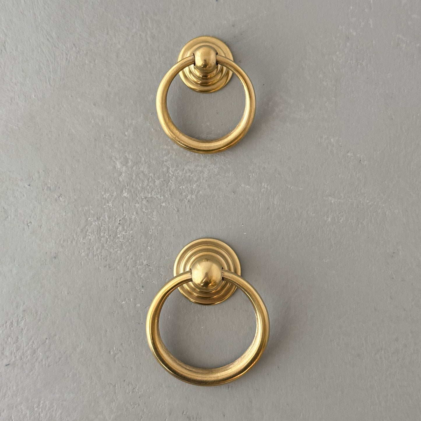 finish:unlacquered-brass