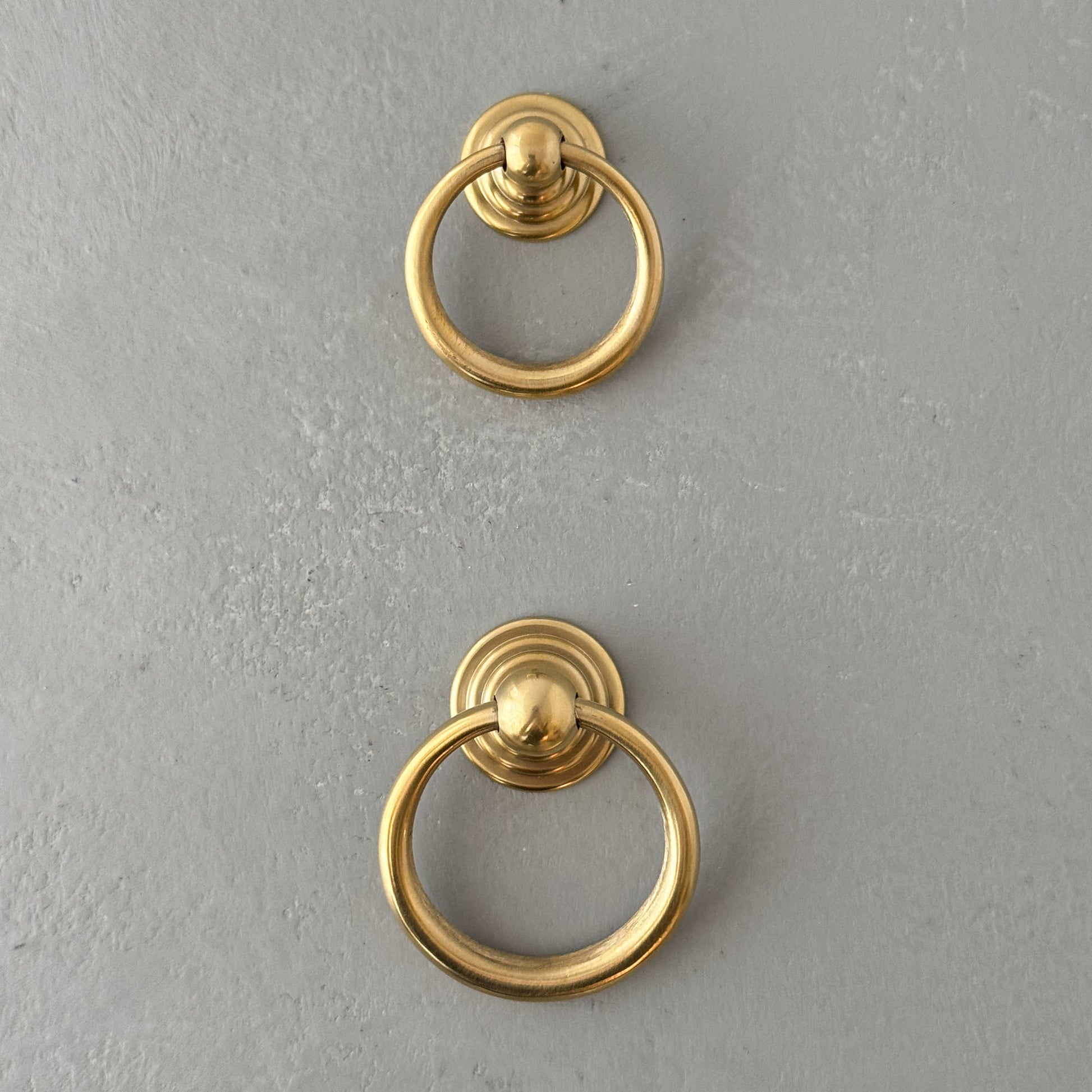 finish:unlacquered-brass