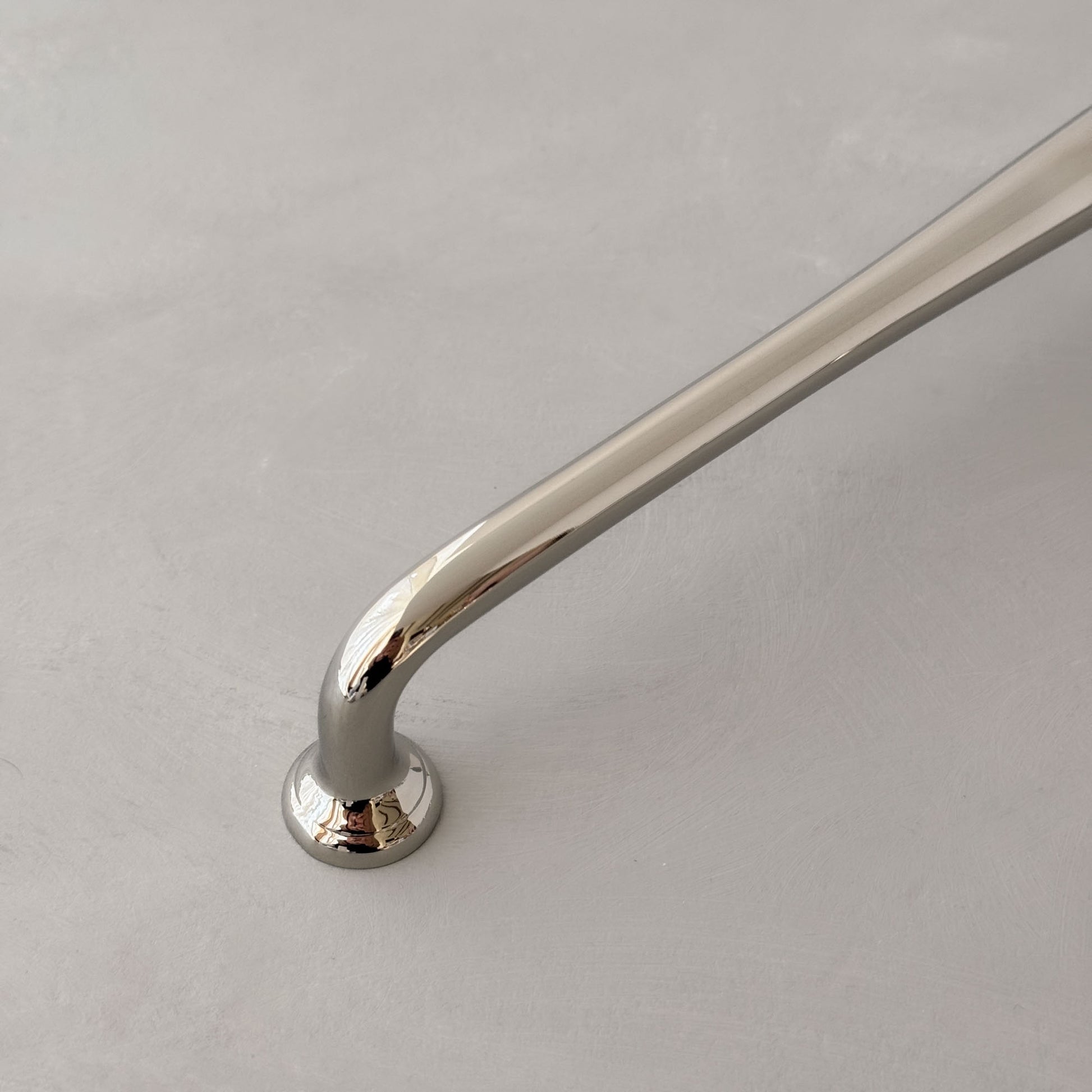 finish:polished-nickel