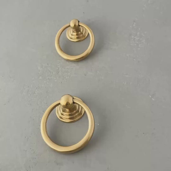 finish:unlacquered-brass